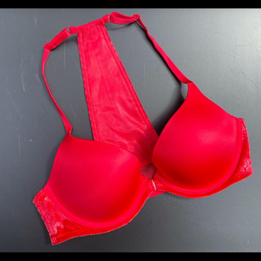 Victoria’s Secret Bra - Very Sexy Push Up - 34B